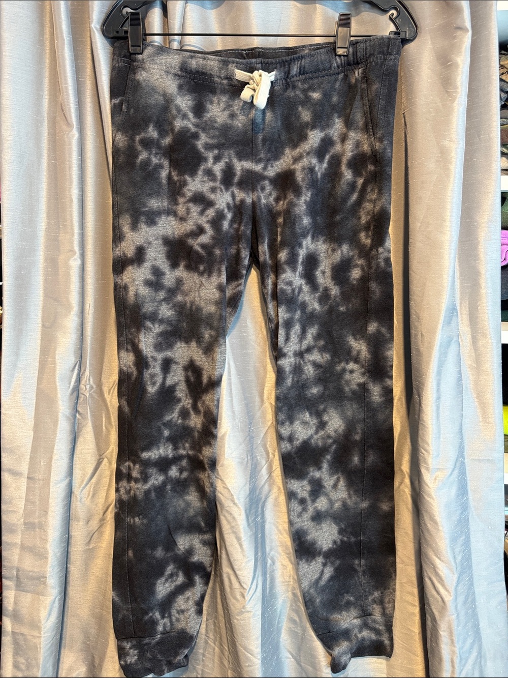 Monrow Tie-Dye Gray Joggers size small